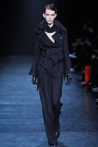 Look 1